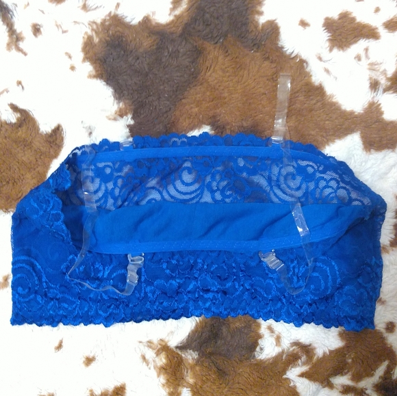 Cute Lacey Bandeau - Picture 5 of 11